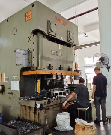 300T Progressive Die Stamping System