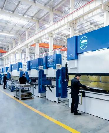 خطوط إنتاج الثني الآلي