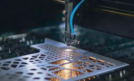 Patrón intrincado de corte por láser de CO₂