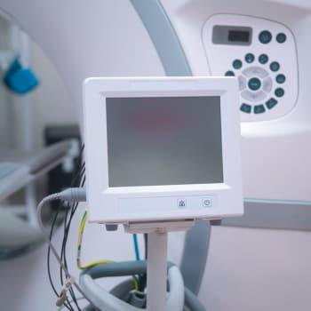 Applicazioni di stampaggio metalli per dispositivi medici