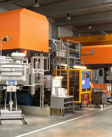 Vue de l'atelier de l'usine de moulage sous pression 2