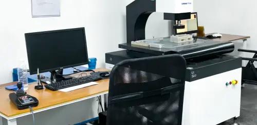 فحص صارم لمراقبة الجودة المتوافقة