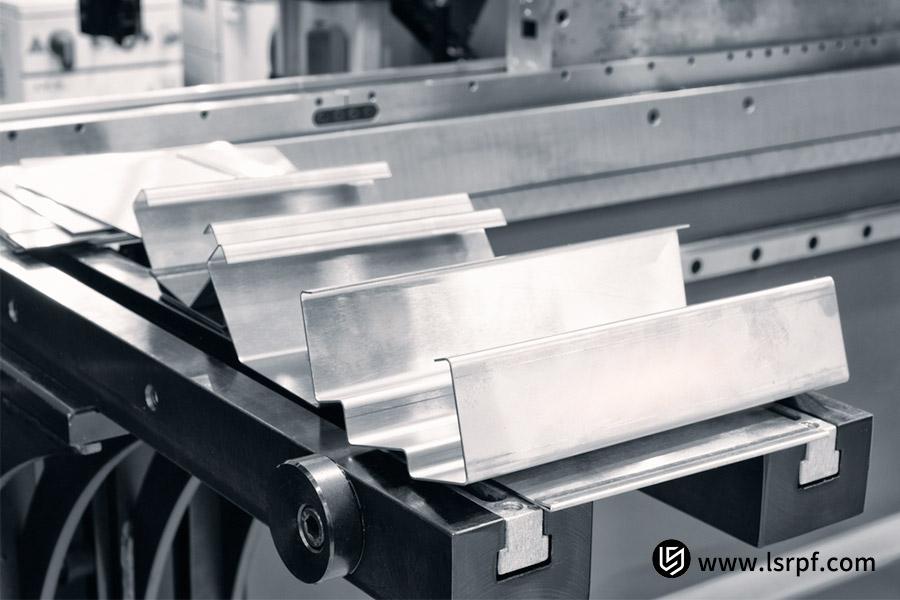 five-criteria-for-selecting-sheet-metal-bending-manufacturers-and-a-guide-to-avoiding-pitfalls