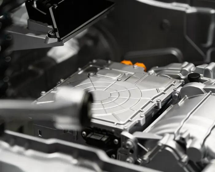 LS Manufacturing y Porsche: cajas de baterías de alto voltaje para el Taycan