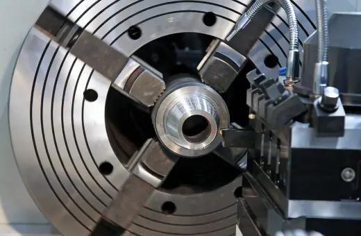 Usinage CNC à tête coulissante