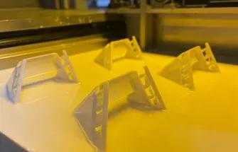 Kundenspezifische Teilefertigung mit industriellem 3D-Druck