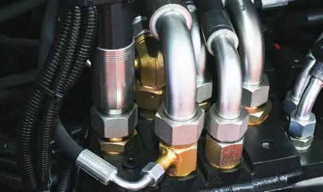 Optimierung der Verteiler von Hydrauliksystemen für den harten Einsatz