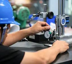 Mess- und Qualitätslabor für Industrieanlagenkomponenten