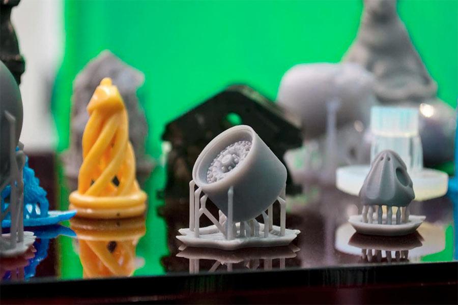 Quali materiali vengono utilizzati nella stereolitografia?