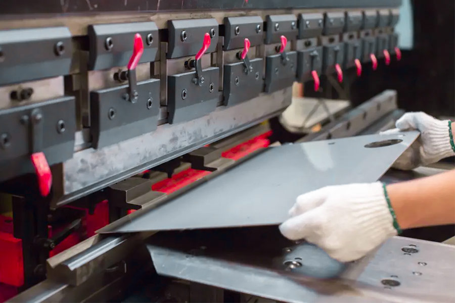 Why Do We Need Experts To Produce Stainless Steel?