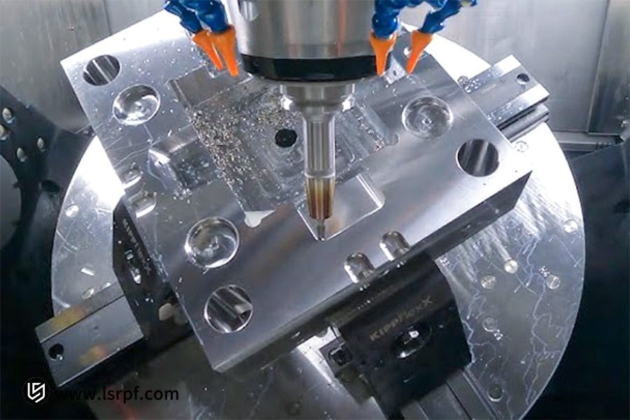 تصنيع الآلات الدقيقة باستخدام الحاسب الآلي في إنتاج دفعات صغيرة بواسطة شركة LS Manufacturing