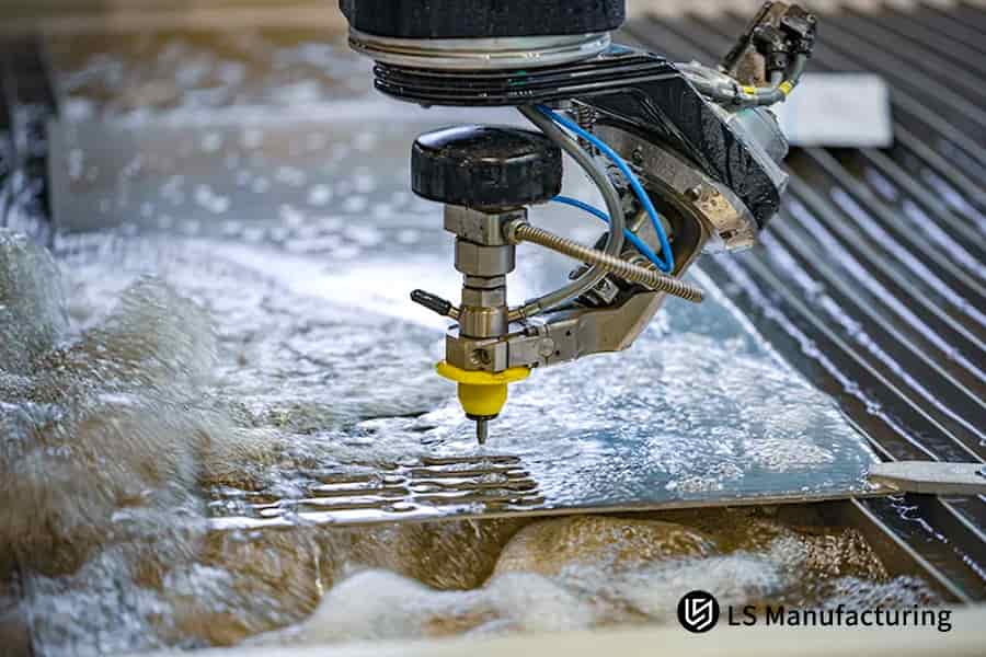 Moldagem de painel de alumínio 6061 com jato de água para estruturas estruturais de equipamentos de imagem médica.