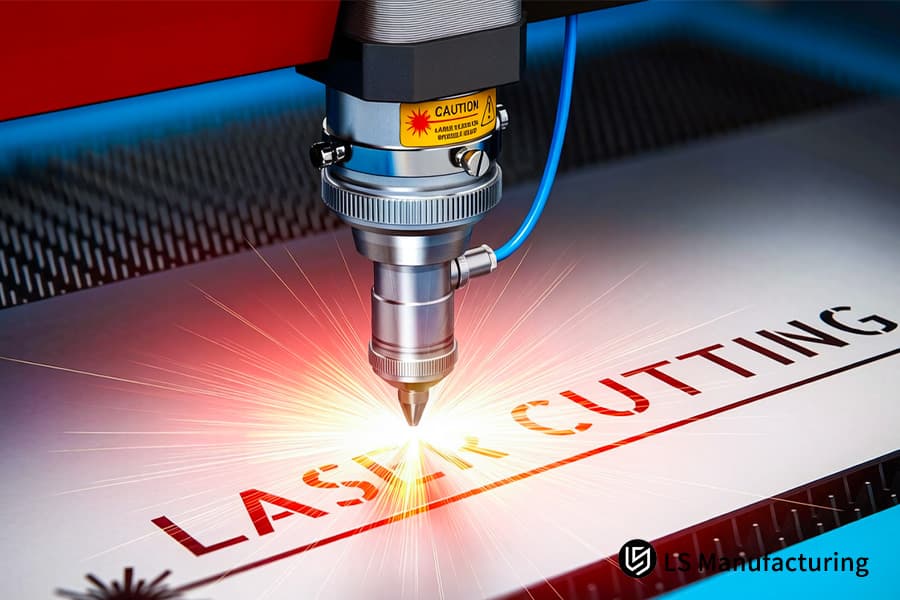 在金属表面蚀刻永久识别文本,用于工业零件识别和可追溯性。