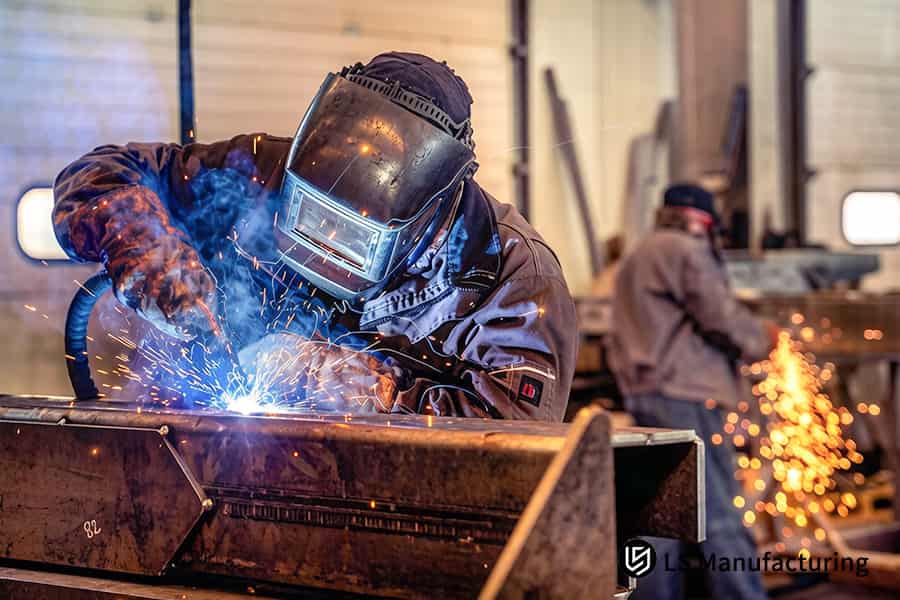 Assembling a 6061 aluminum support frame for factory automation with precision metal welding.