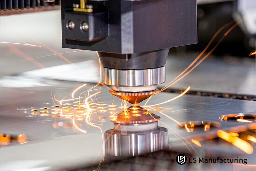 تصنيع دعامة ألومنيوم مخصصة لهيكل السيارة مع تقطيع الألمنيوم بالليزر.